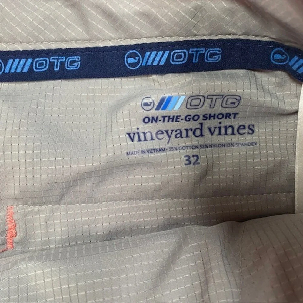 Vineyard Vines Mens On-The-Go Shorts 32 Coral Pink Stretch Golf 1H001073